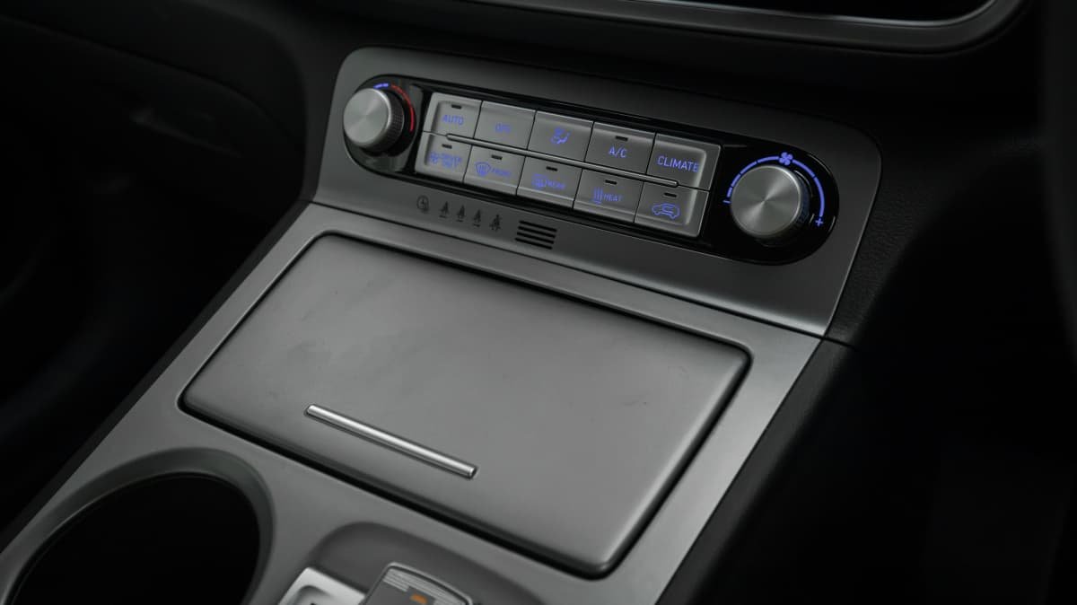 2022 Hyundai Kona Electric Elite Standard Range review-3