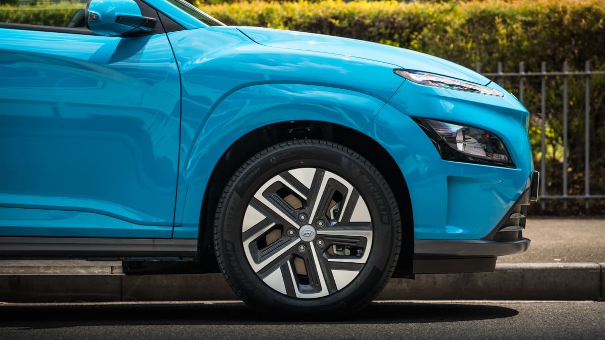2022 Hyundai Kona Electric Elite Standard Range review-0