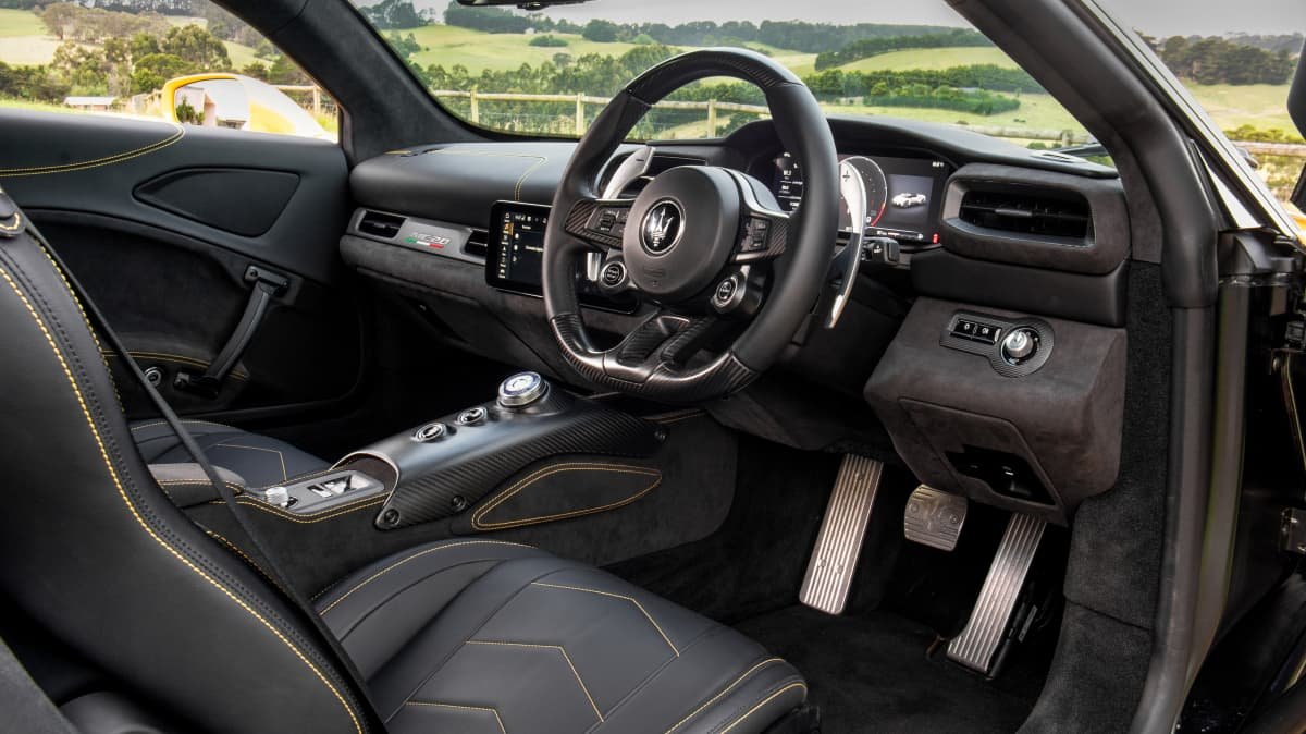 2022 Maserati MC20 review-2