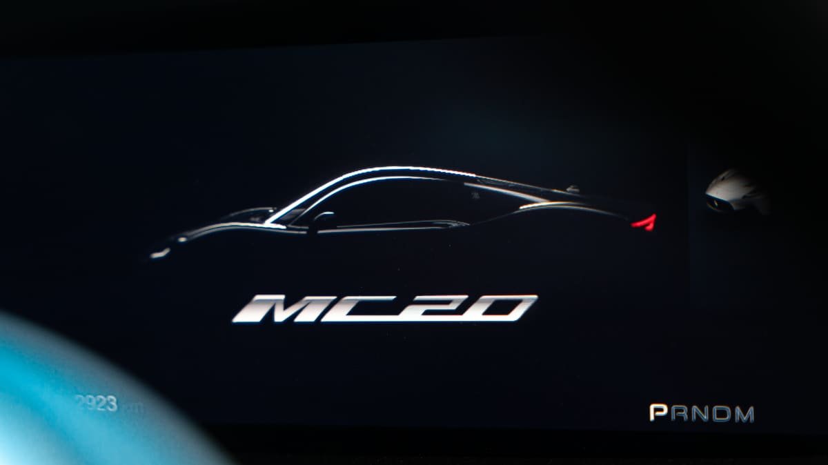 2022 Maserati MC20 review-0