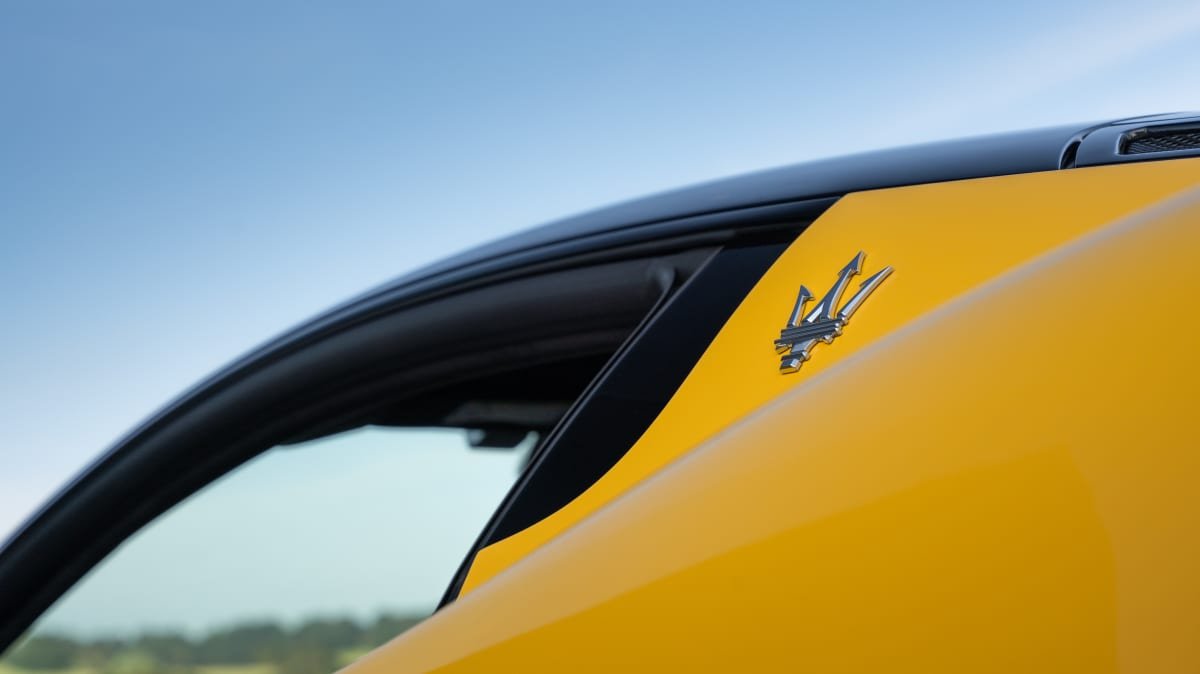 2022 Maserati MC20 review-0
