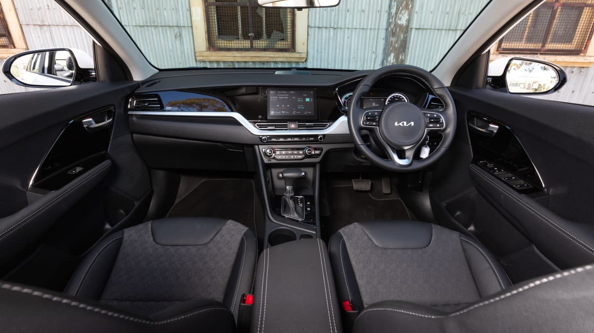 2022 Kia Niro S Plug-in Hybrid review-0