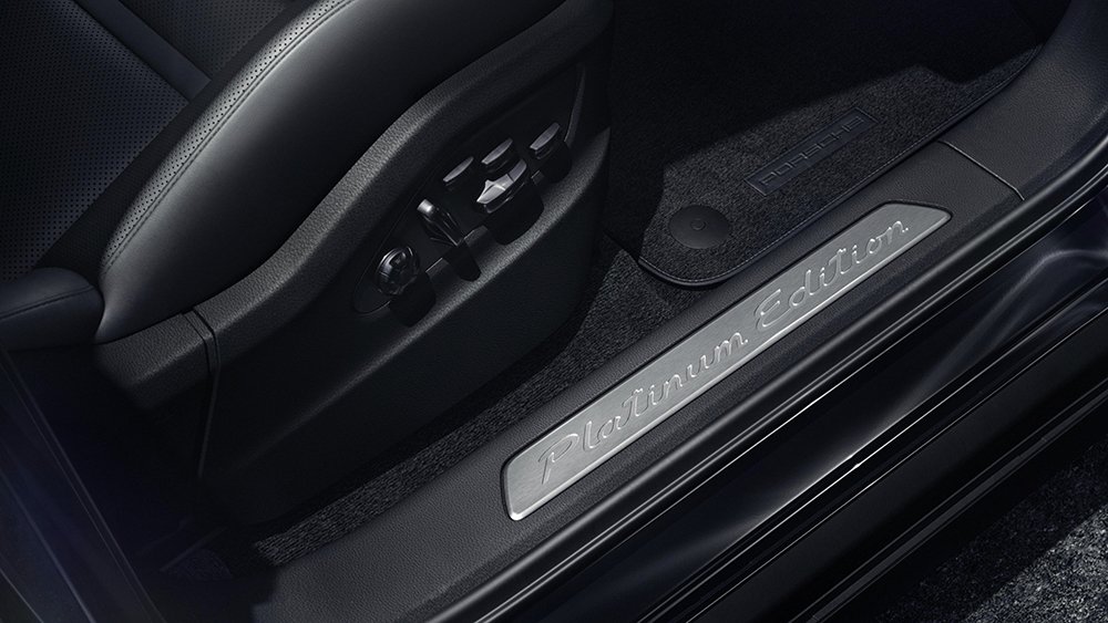 2022 Porsche Cayenne Platinum Edition