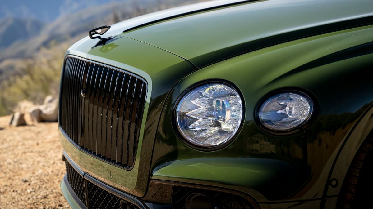 2022 Bentley Flying Spur Hybrid review-1