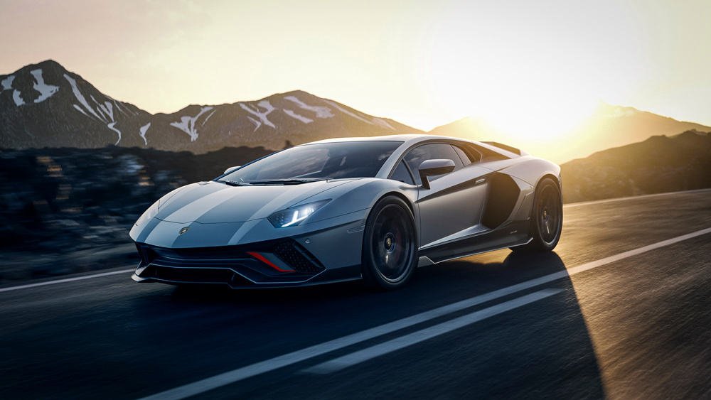The 2022 Lamborghini Aventador LP 780-4 Ultimae supercar.