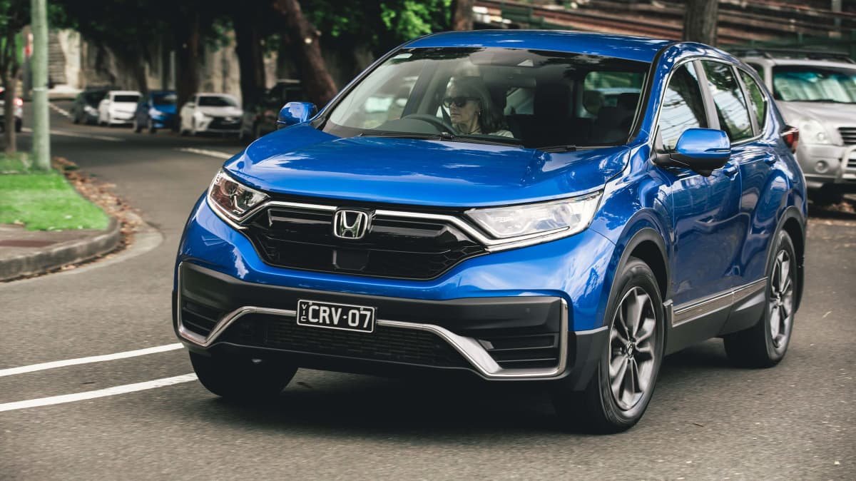 2021 Honda CR-V VTi L AWD v Toyota RAV4 GXL Hybrid comparison-0