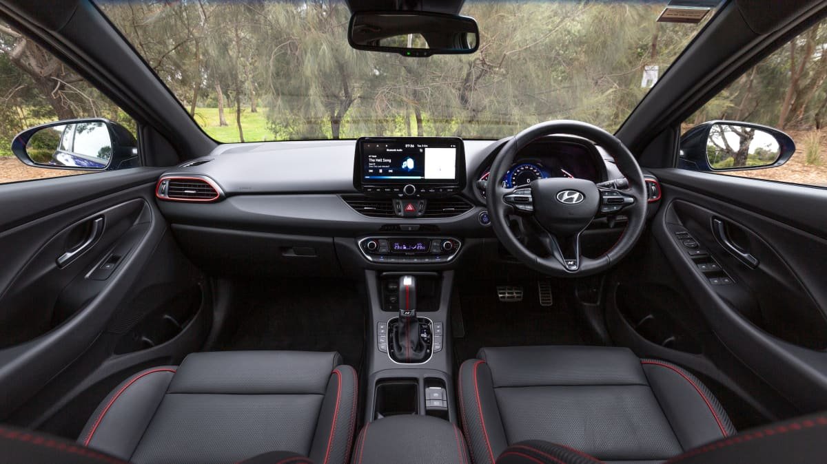 2021 Hyundai i30 N Line Premium v Volkswagen Golf R Line-0