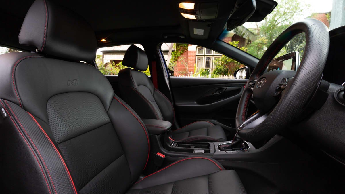 2021 Hyundai i30 N Line Premium v Volkswagen Golf R Line-0