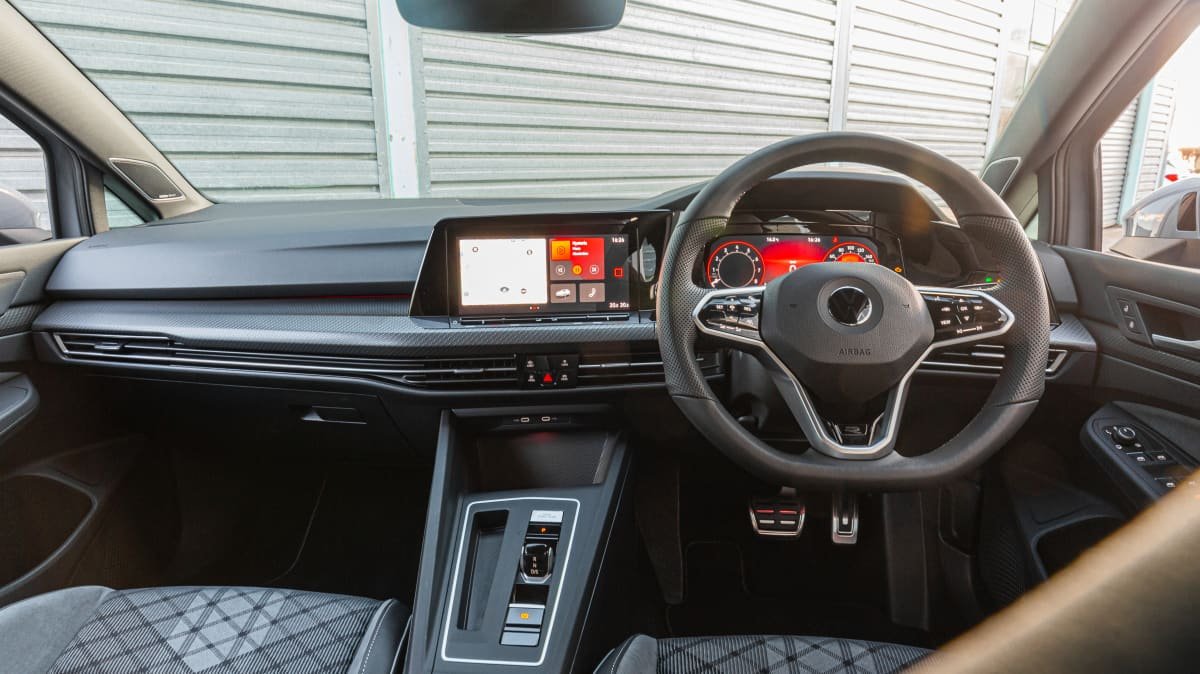 2021 Hyundai i30 N Line Premium v Volkswagen Golf R Line-0