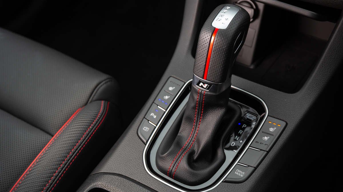 2021 Hyundai i30 N Line Premium v Volkswagen Golf R Line-2
