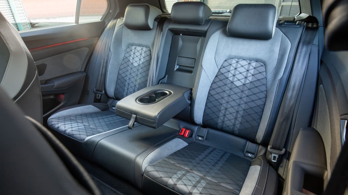 2021 Hyundai i30 N Line Premium v Volkswagen Golf R Line-1