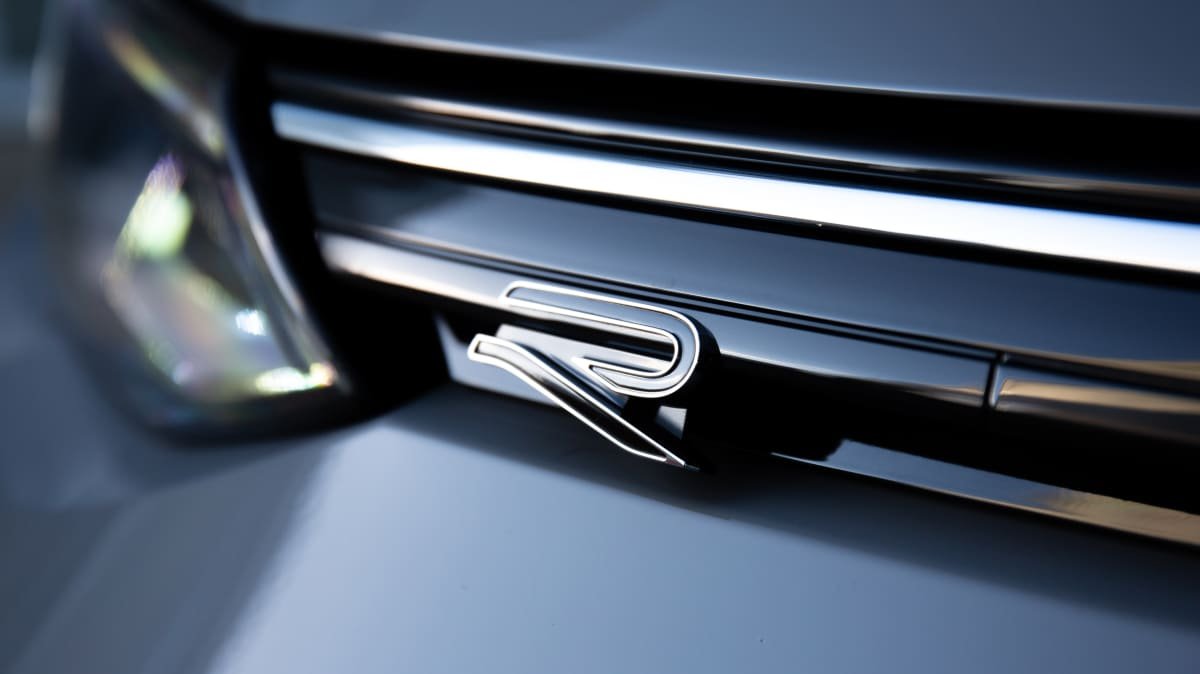 2021 Hyundai i30 N Line Premium v Volkswagen Golf R Line-1