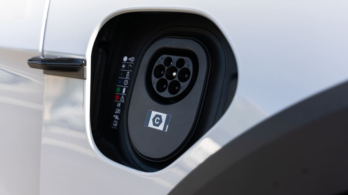 2022 Porsche Taycan Turbo Cross Turismo review-2