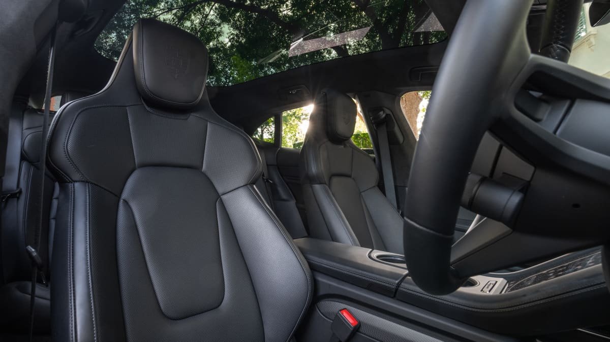 2022 Porsche Taycan Turbo Cross Turismo review-1