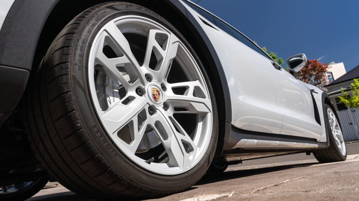 2022 Porsche Taycan Turbo Cross Turismo review-0
