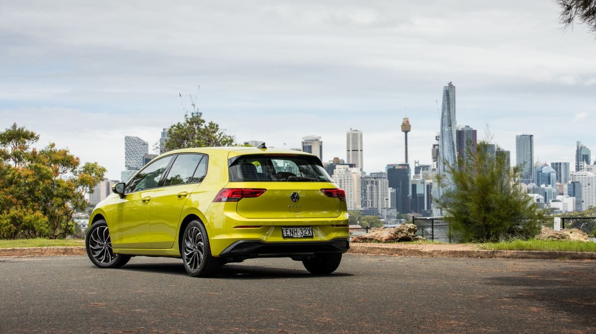 2022 Volkswagen Golf 110TSI Life review-1
