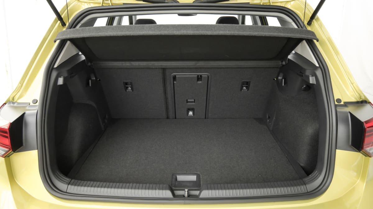2022 Volkswagen Golf 110TSI Life review-3