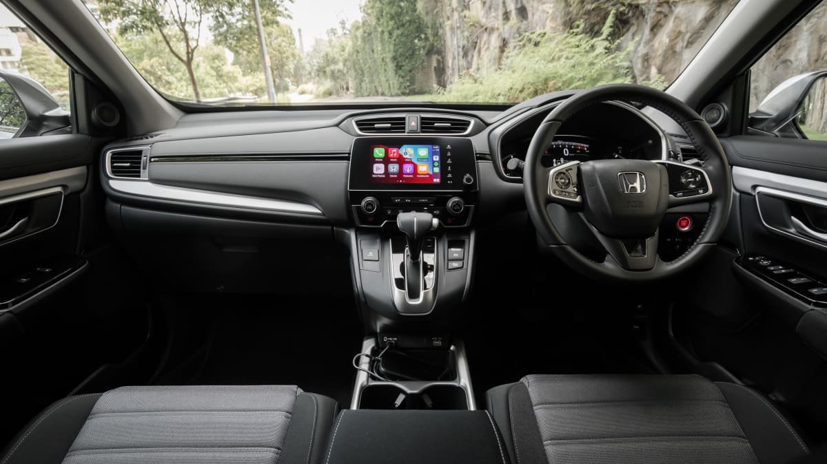 2021 Honda CR-V v 2021 Mazda CX-5 comparison-0