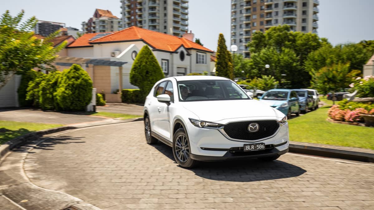 2021 Honda CR-V v 2021 Mazda CX-5 comparison-0