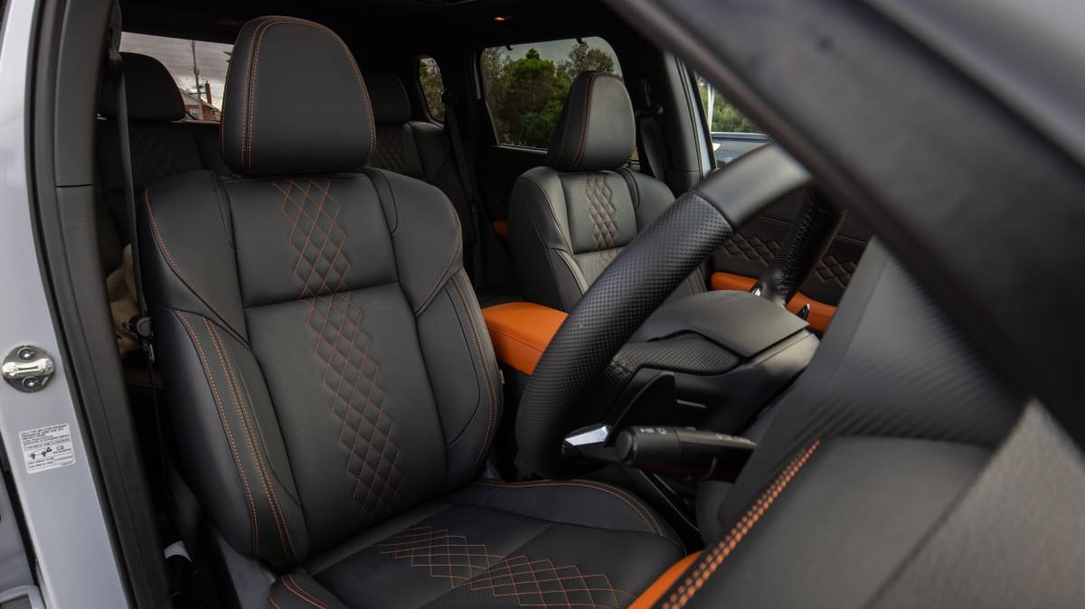 2022 Mitsubishi Outlander Exceed Tourer review-1