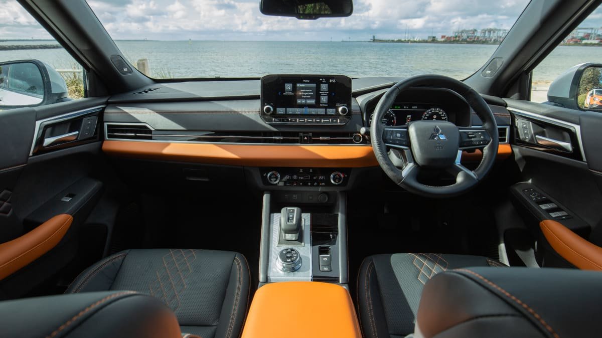 2022 Mitsubishi Outlander Exceed Tourer review-0