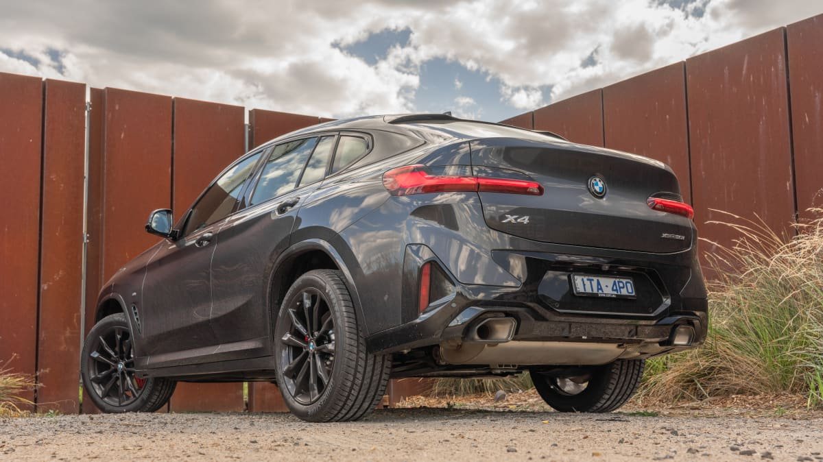 2022 BMW X4 xDrive 30i review-0