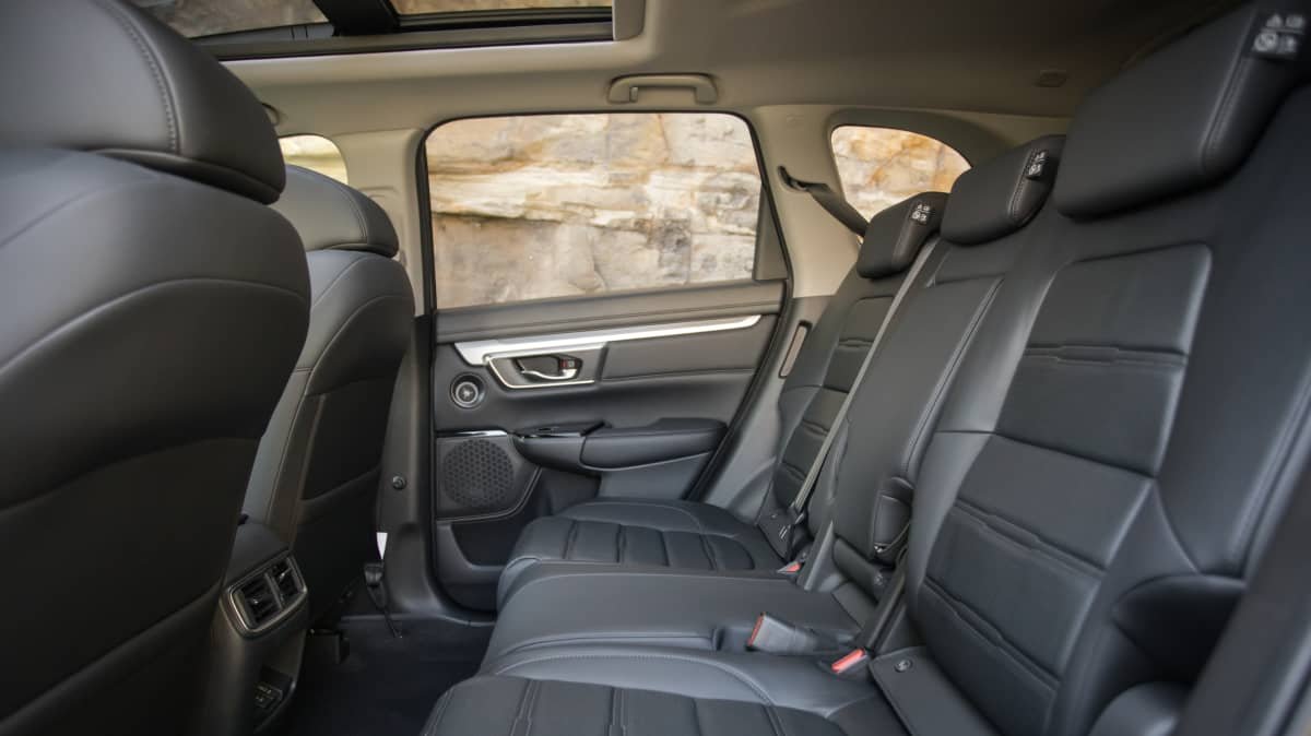 2022 Honda CR-V VTi L7 v Mazda CX-8 Sport comparison-2