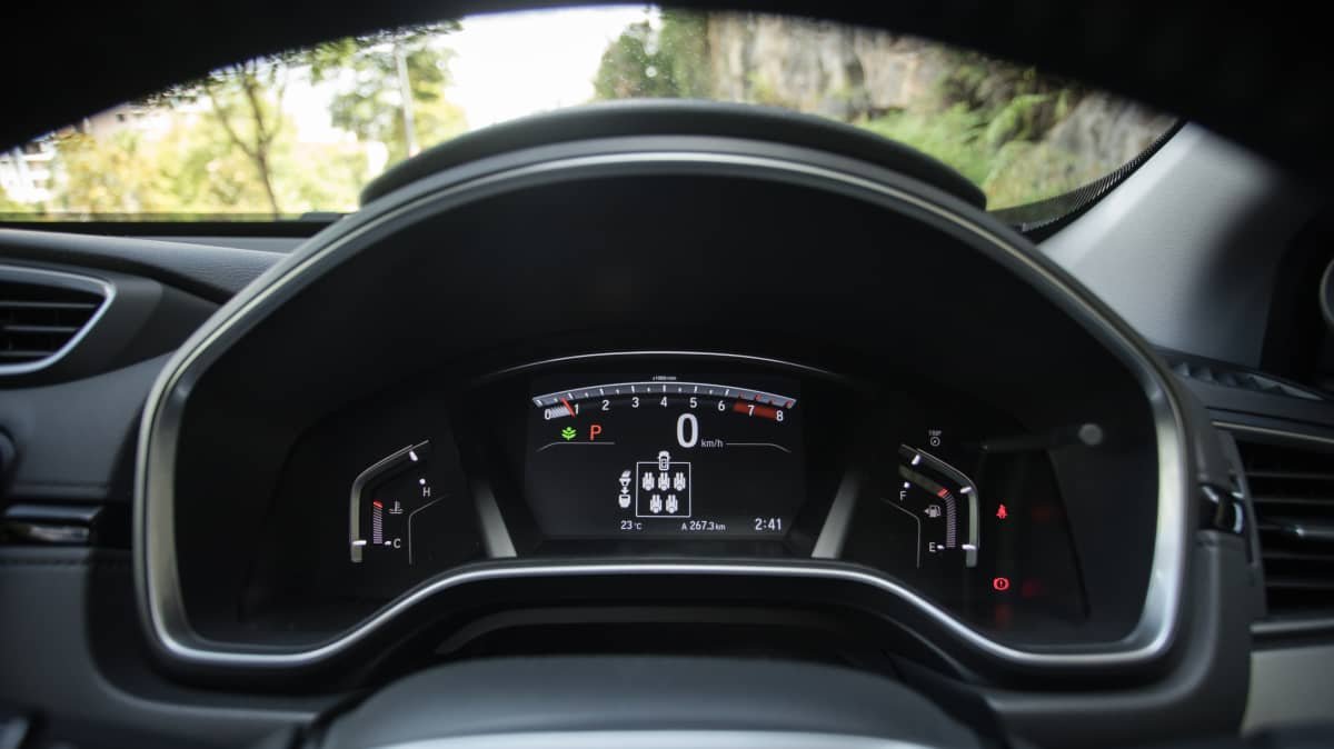 2022 Honda CR-V VTi L7 v Mazda CX-8 Sport comparison-0