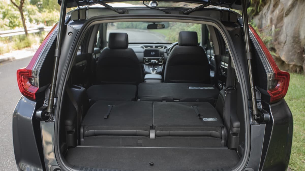 2022 Honda CR-V VTi L7 v Mazda CX-8 Sport comparison-3