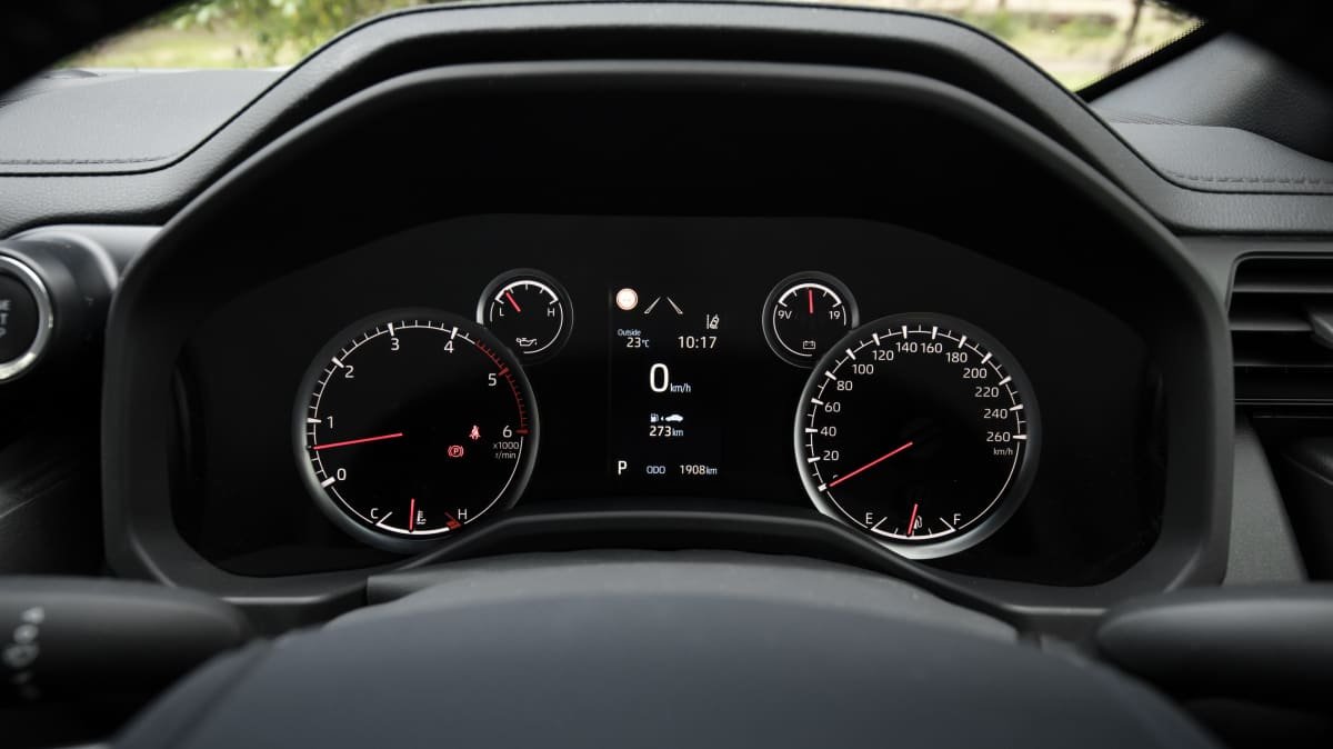 2022 Toyota LandCruiser 300 GX review-0