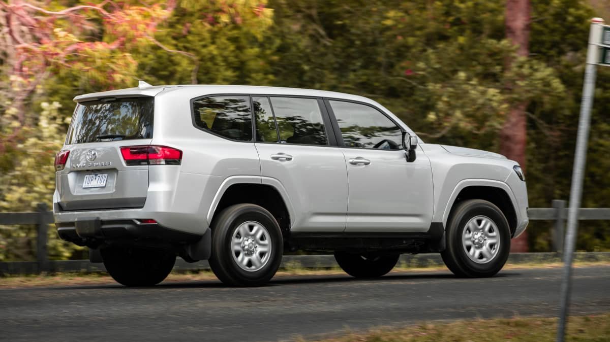 2022 Toyota LandCruiser 300 GX review-2