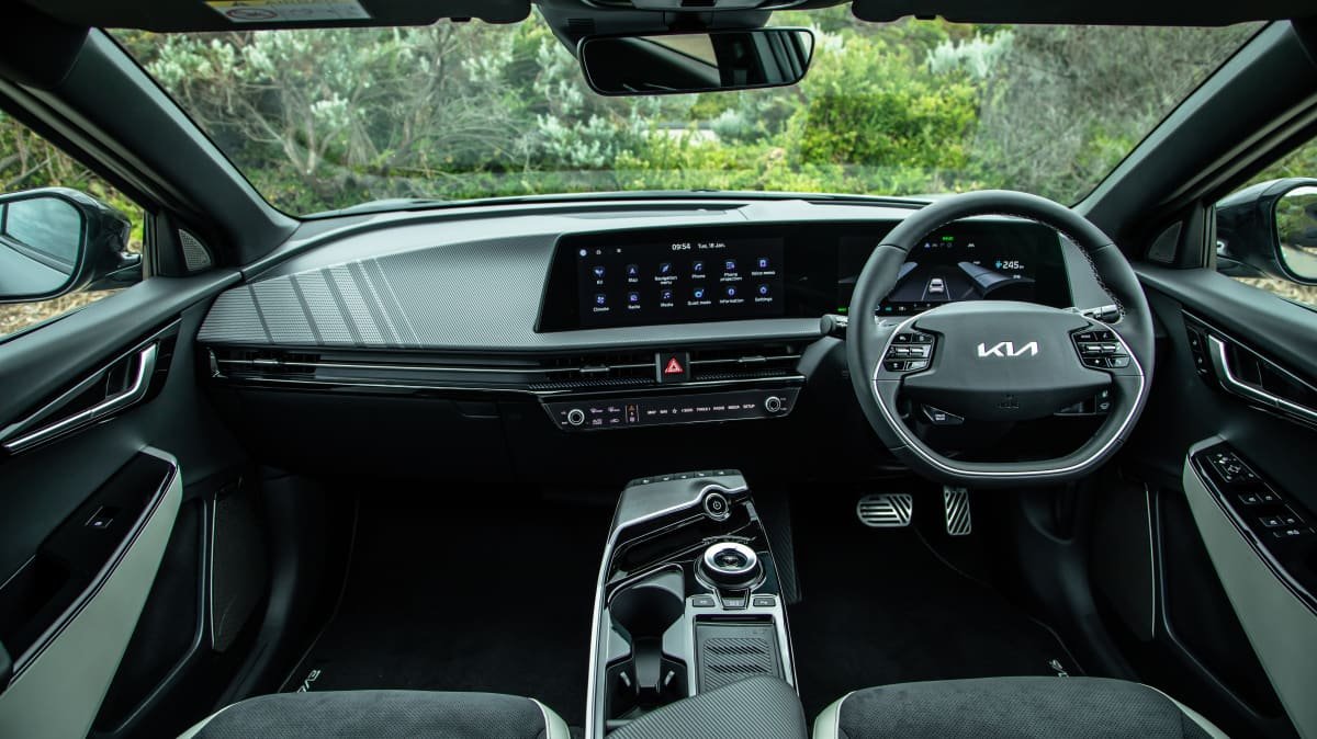 2022 Hyundai Ioniq 5 v Kia EV6 comparison-0