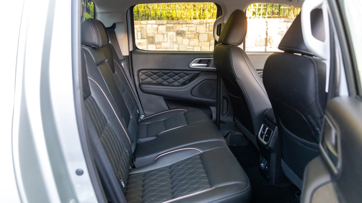 2022 GWM Ute v 2022 LDV T60 comparison-2