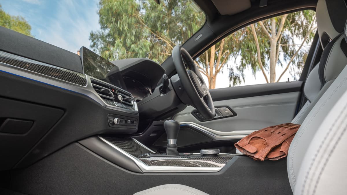 2022 BMW M3 manual review-1