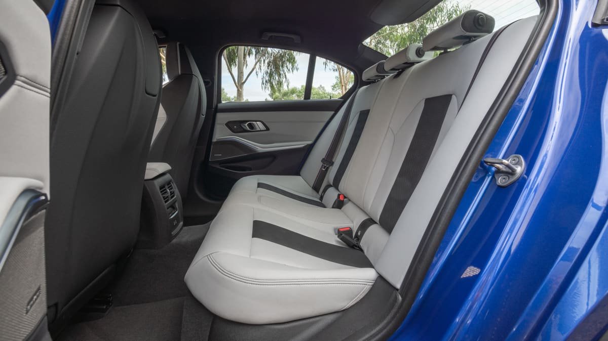 2022 BMW M3 manual review-2