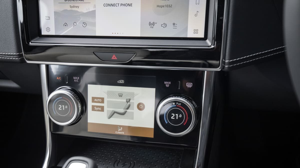 2022 Jaguar XE R-Dynamic Black P300 AWD review-2