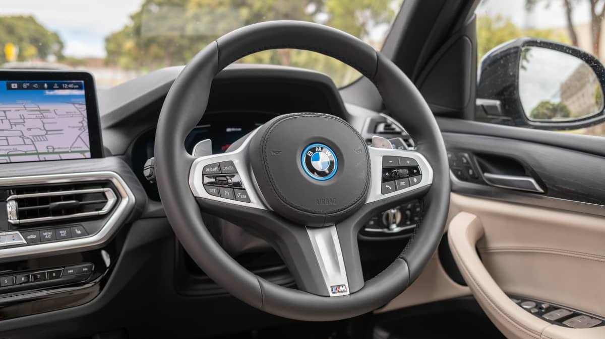 2022 BMW X3 xDrive30e review-0
