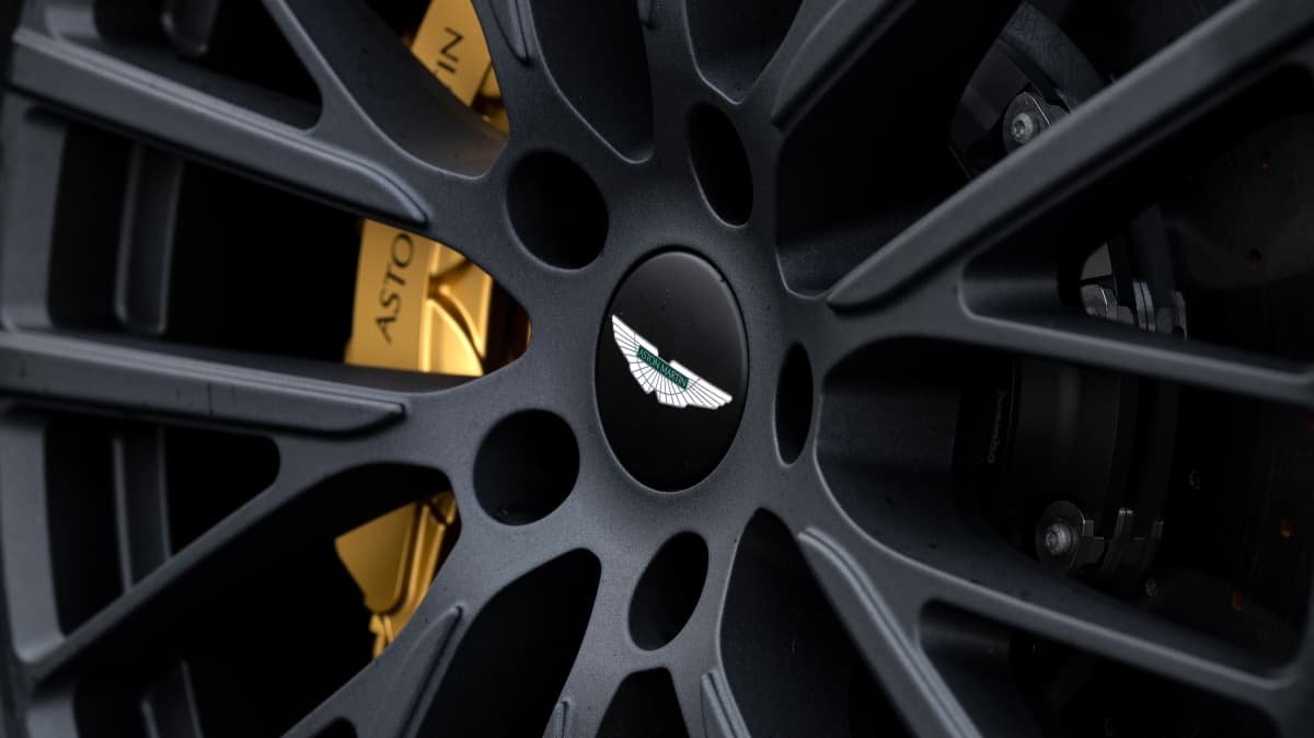 2023 Aston Martin DBX 707 review: Prototype first drive-1