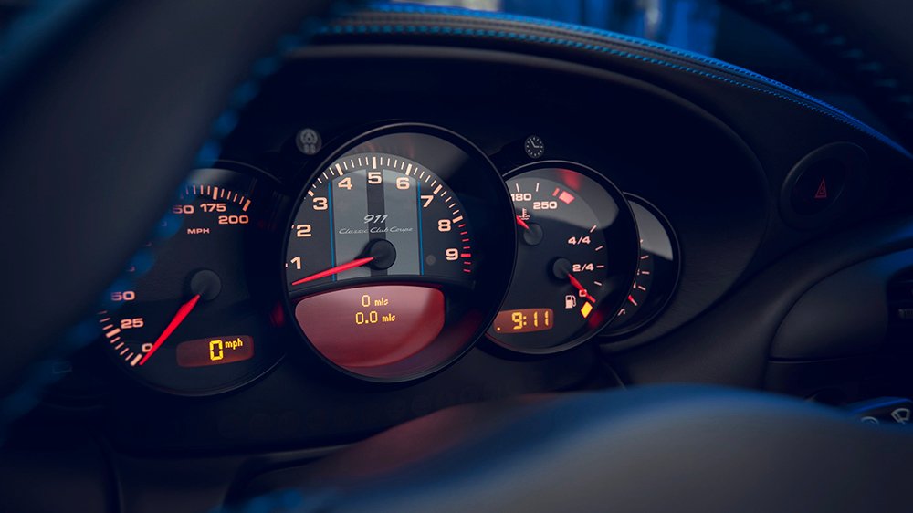 The Porsche Sonderwunsch 911 Classic Club Coupe's gauge cluster