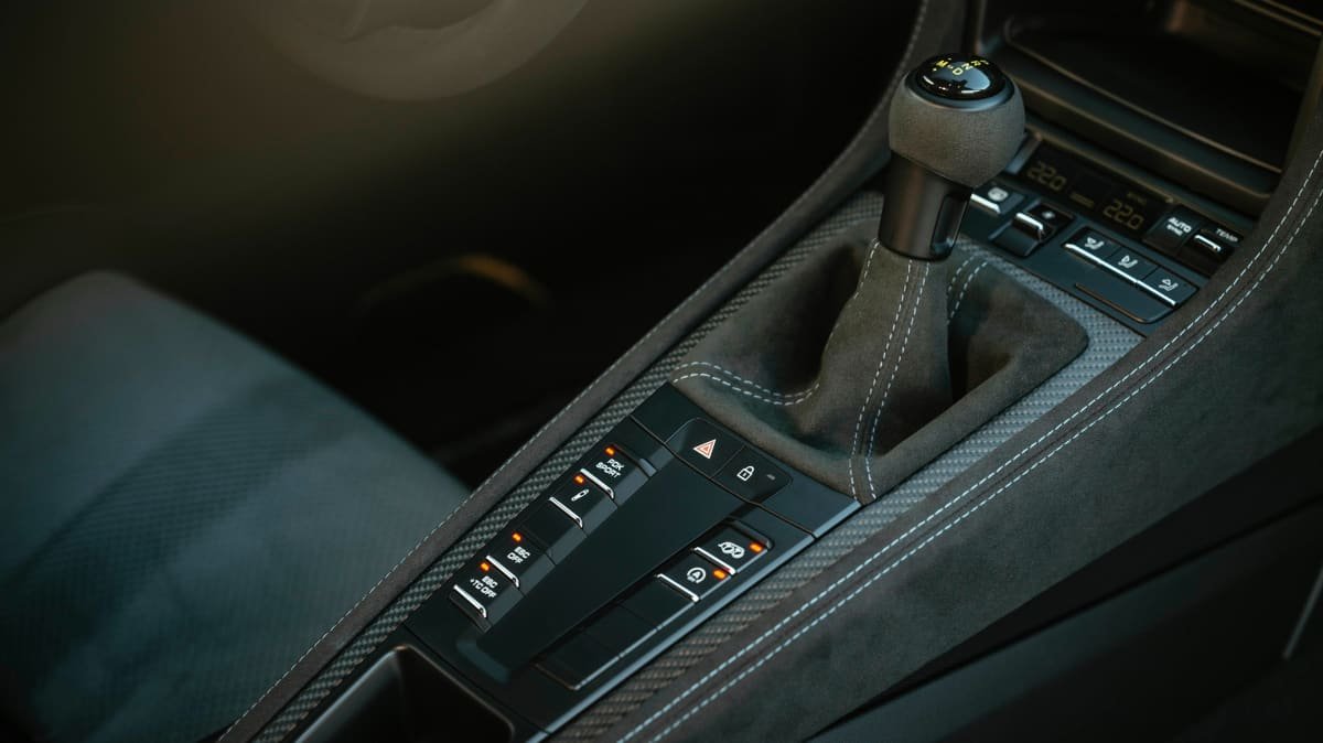 2022 Porsche 718 Cayman GT4 RS review – Track test-1