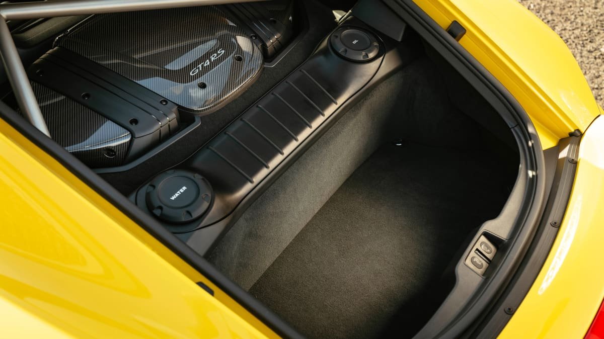 2022 Porsche 718 Cayman GT4 RS review – Track test-3