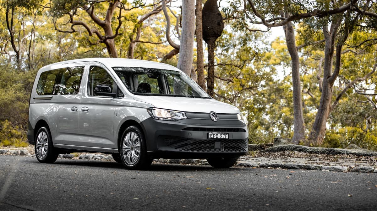 2022 Volkswagen Caddy Crewvan TDI320 review-0