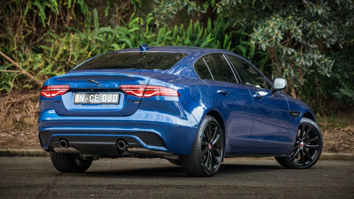 2022 Jaguar XE R-Dynamic Black P300 AWD v 2022 Lexus ES250 Luxury comparison-0