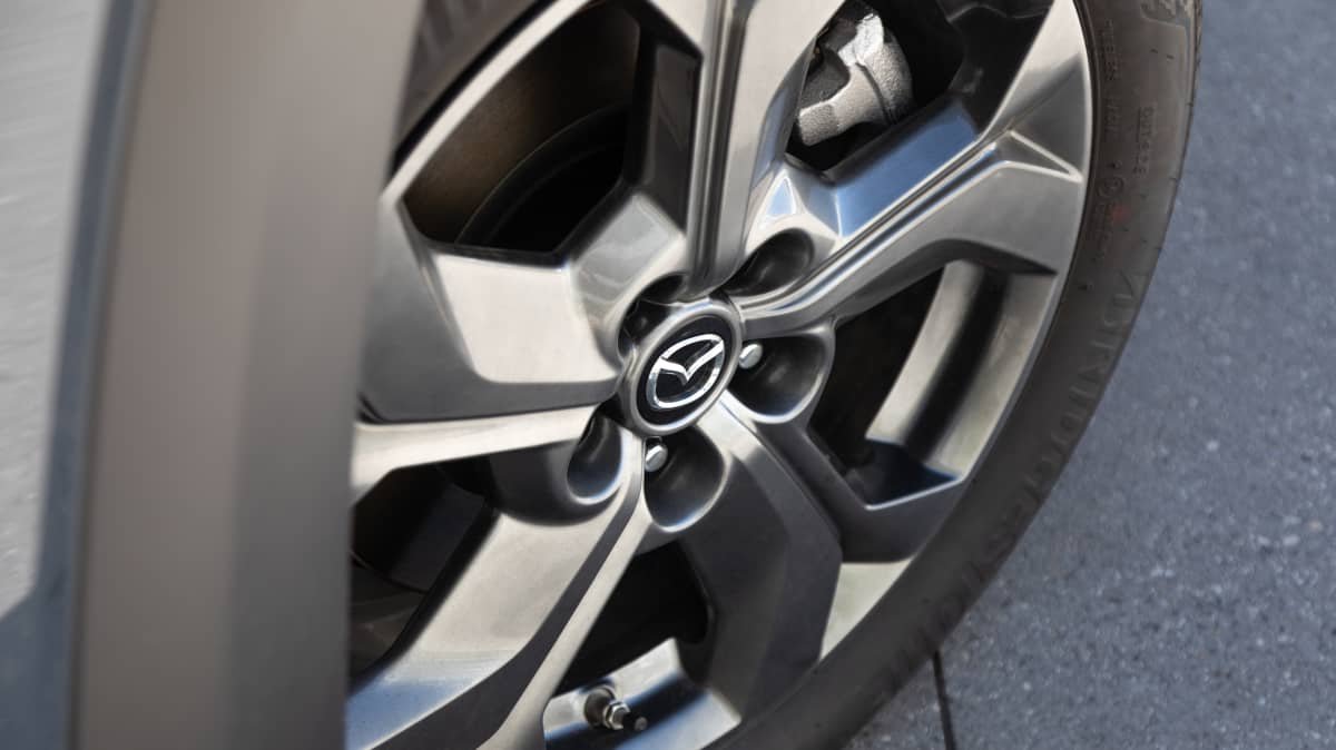 2022 Lexus UX300e Luxury v Mazda MX-30 E35 Astina comparison-3