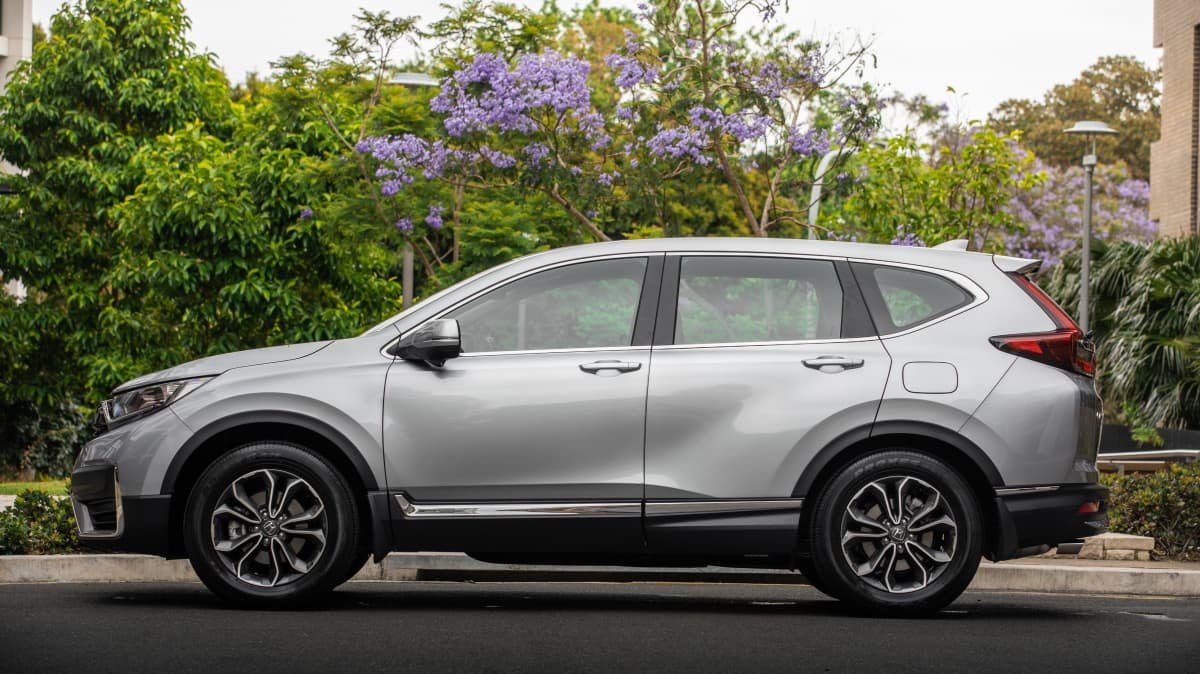 2022 Ford Escape FWD v 2022 Honda CR-V VTi X 2WD comparison-0