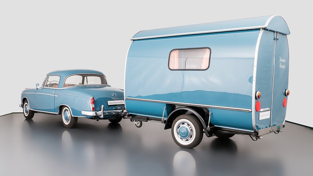 Mercedes-Benz 220 SE Ponton and Trailer Back