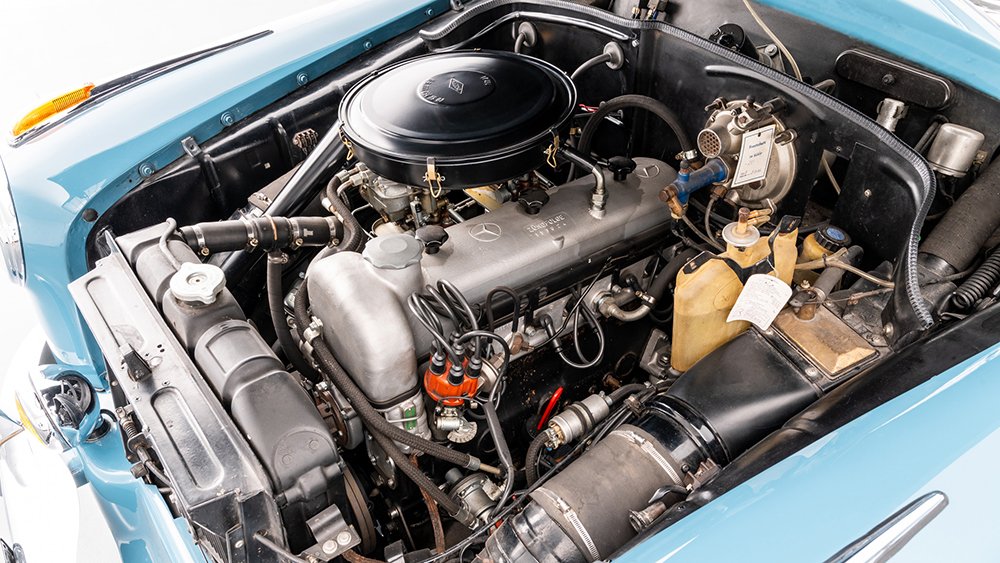 Mercedes-Benz 220 SE Ponton Engine