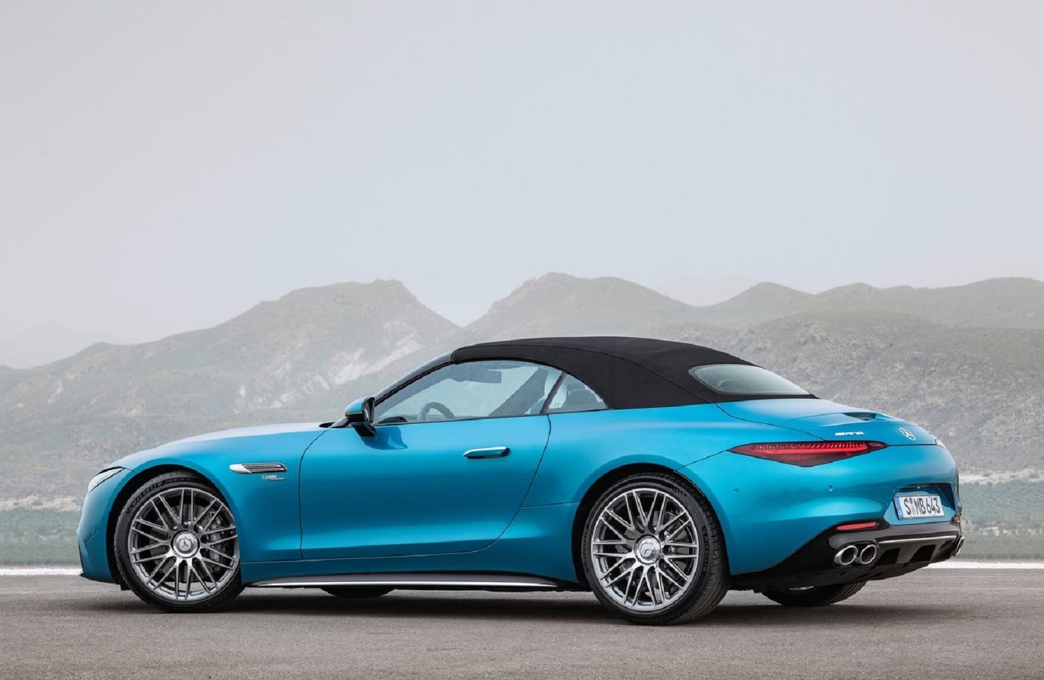 Mercedes-AMG SL 43 revealed