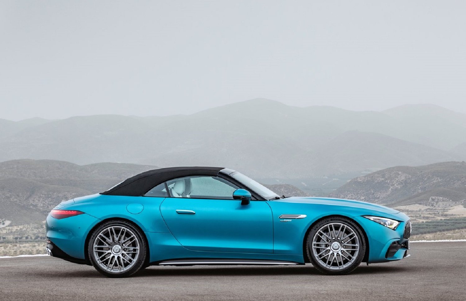 Mercedes-AMG SL 43 revealed