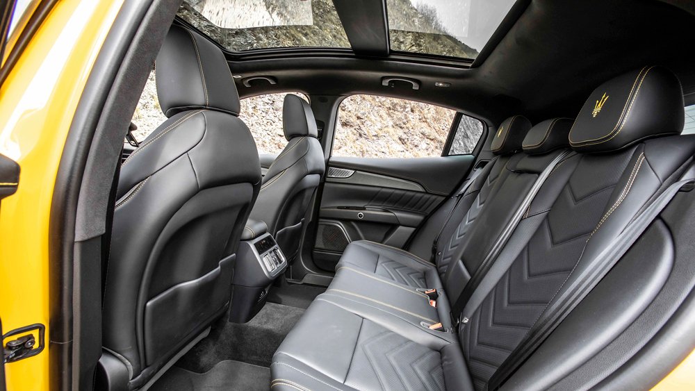 Rear-passenger seating inside the Maserati Grecale Trofeo.